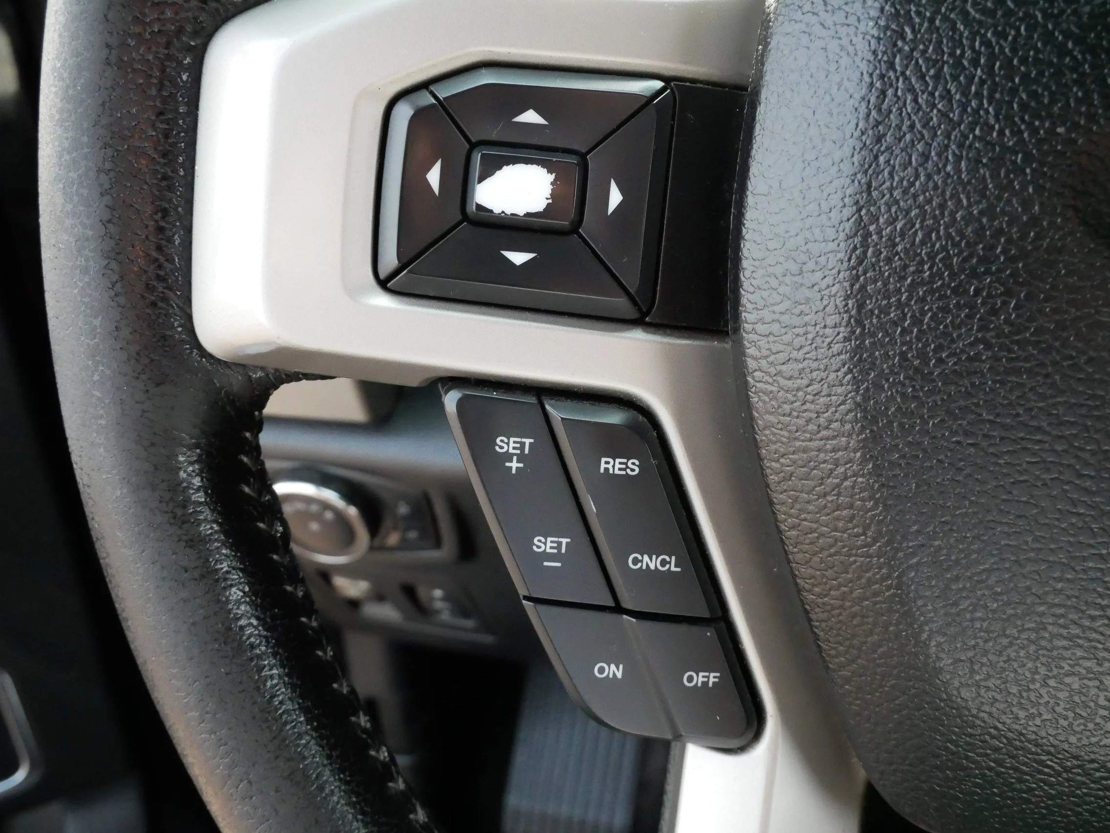 Used 2016 Shadow Black Ford Lariat image 21