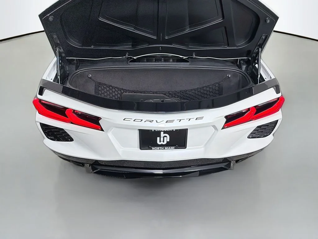 Used 2023 White Chevrolet Stingray image 24