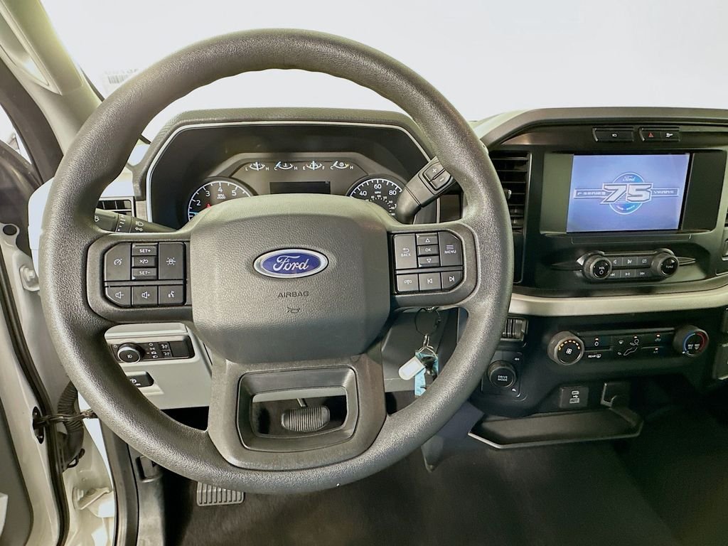 Used 2023 Oxford White Ford XLT image 11