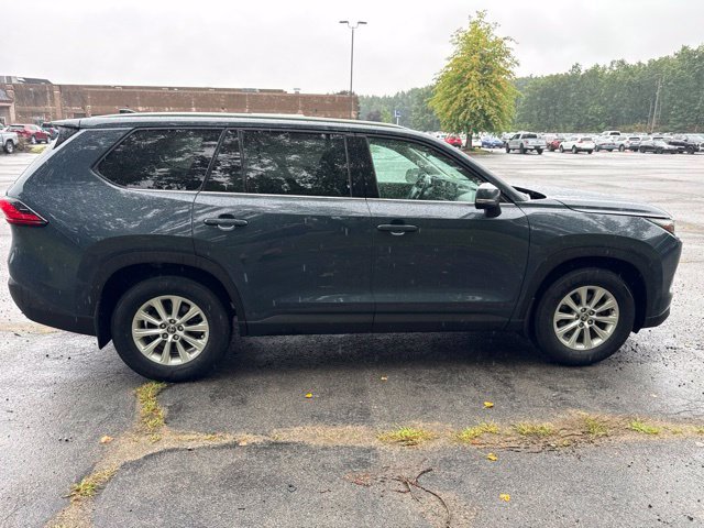 Used 2024 White Toyota XLE image 8