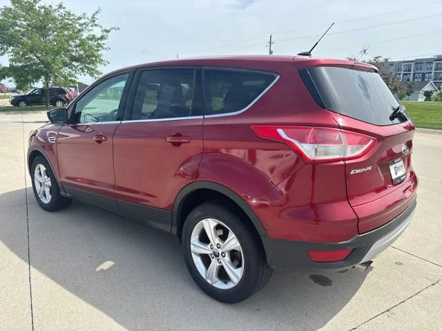 Used 2014 Red Ford SE image 38