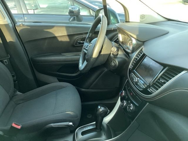 Used 2020 Gray Chevrolet LS image 16