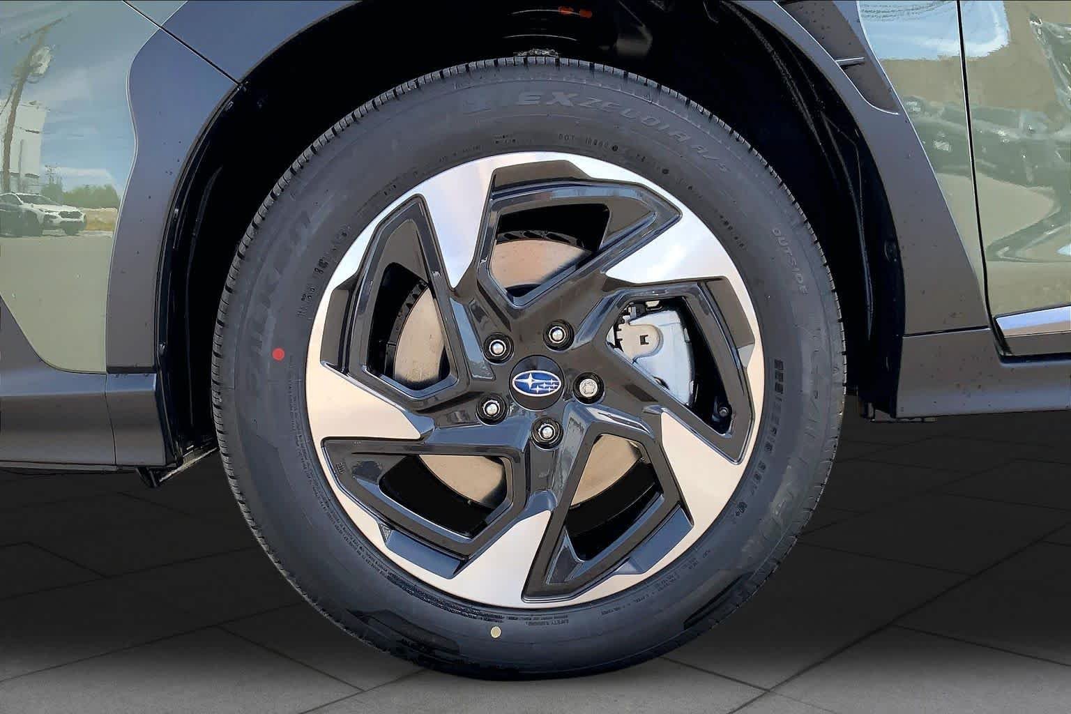 New 2026 ALPINE GREEN Subaru Limited image 11