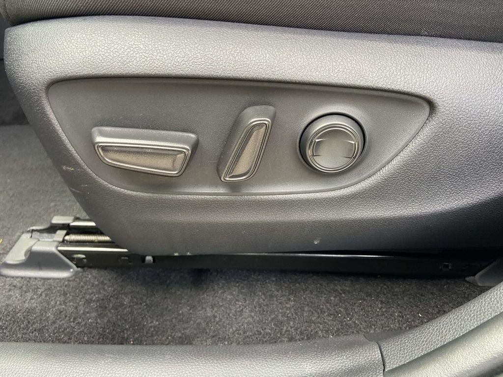 Used 2025 Blue Toyota XLE image 17