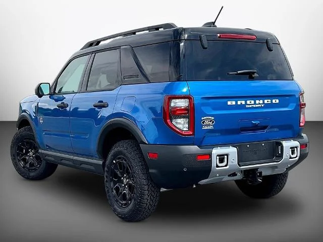 New 2026 Velocity Blue Metallic Ford Outer Banks® image 36