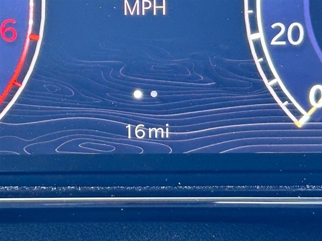 Used 2024 Velvet Red Pearl Coat (prv) Wagoneer Series II image 26