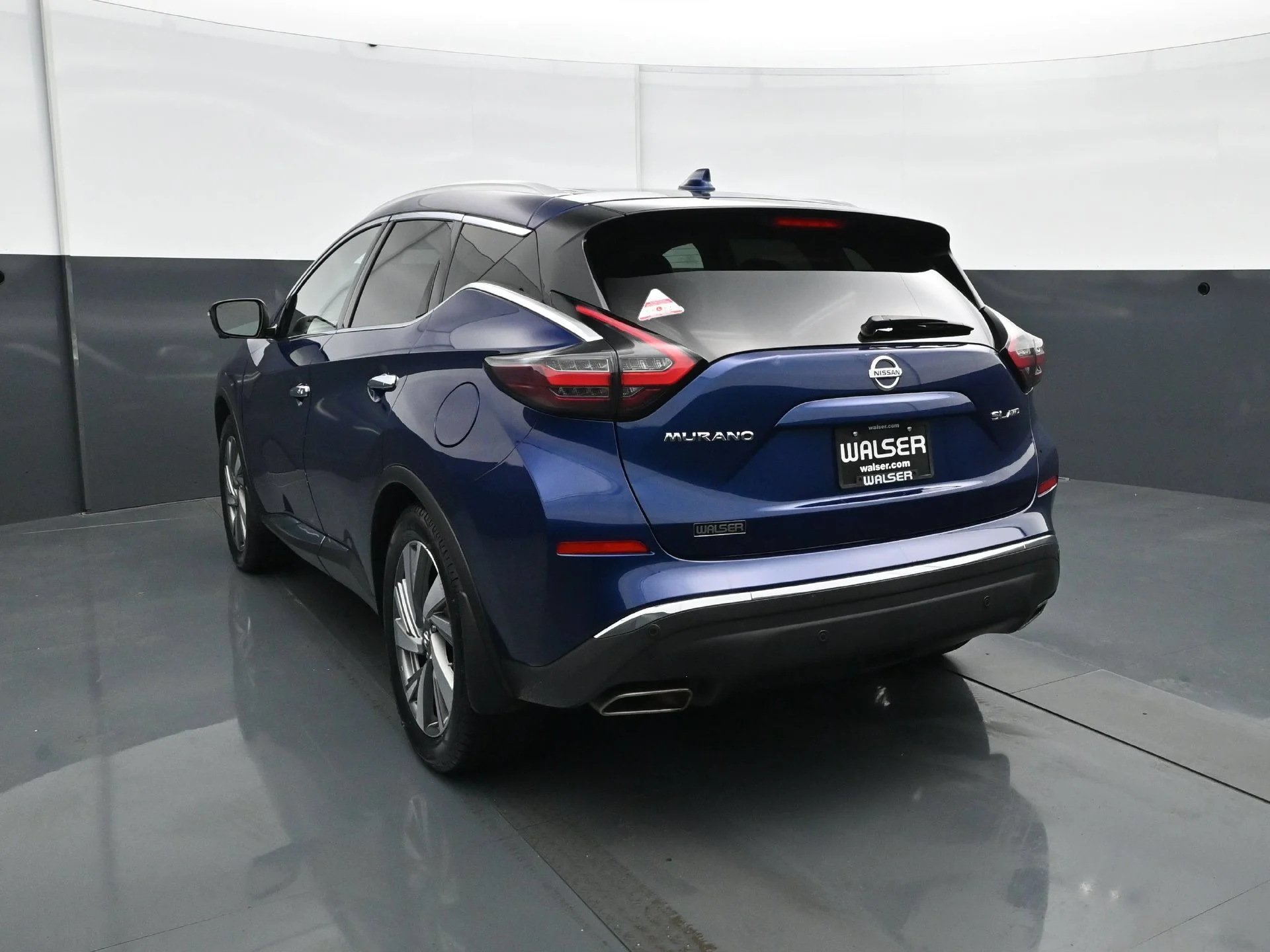 Used 2020 Deep Blue Pearl Nissan SL image 5