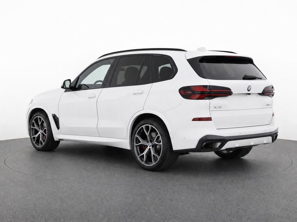Certified Used 2025 Alpine White BMW xDrive40i image 5