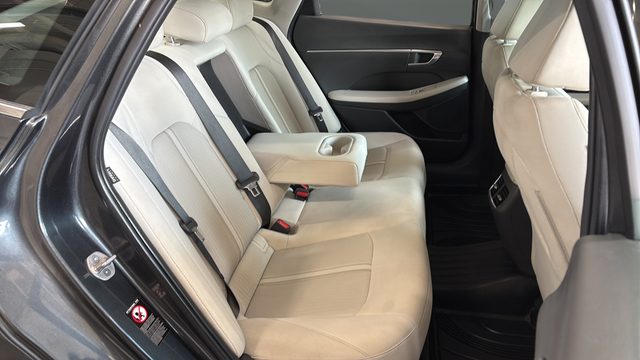 Used 2023 Portofino Gray Hyundai SEL image 23