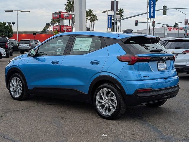 2027 Chevrolet Bolt LT - Photo 10