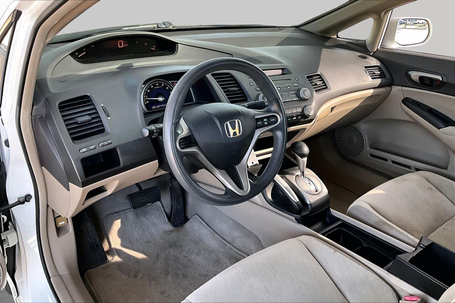 Used 2011 Taffeta White Honda LX image 16