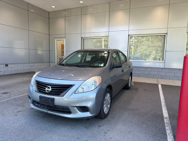 2013 Nissan Versa S