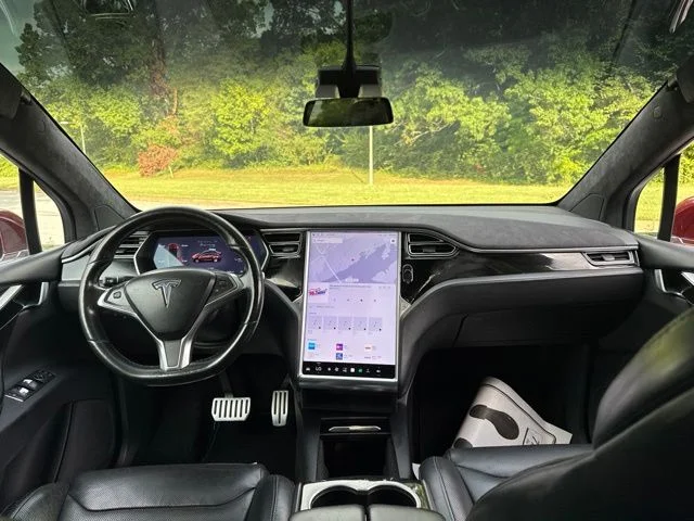 Used 2016 Red Tesla 90D image 14
