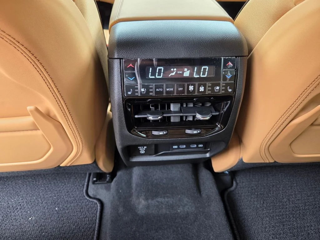 New 2026 Silver Zynith Exterior Paint Jeep Summit image 16