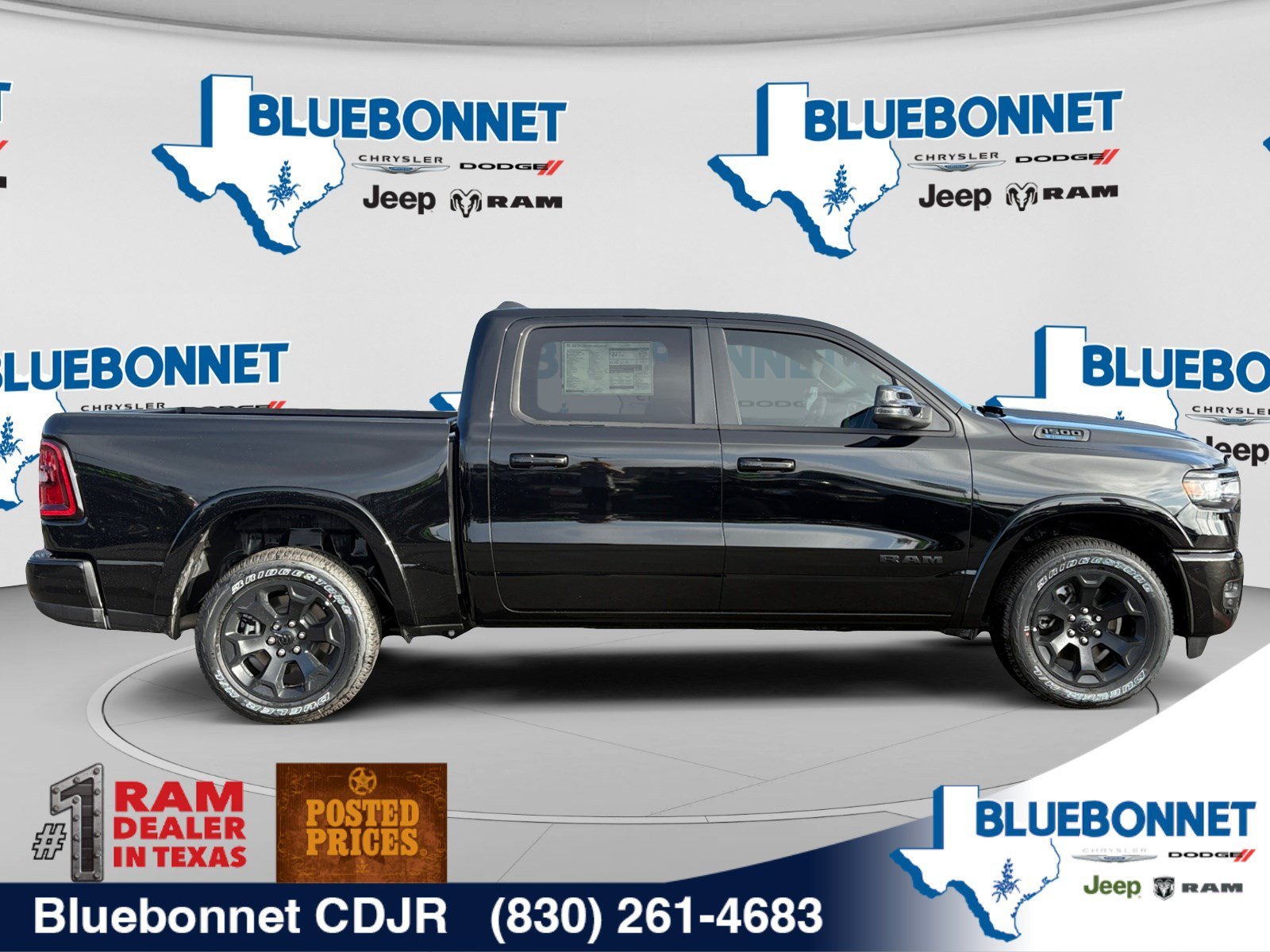 New 2026 Diamond Black Crystal Pearl-Coat Exterior Paint RAM Lone Star image 4