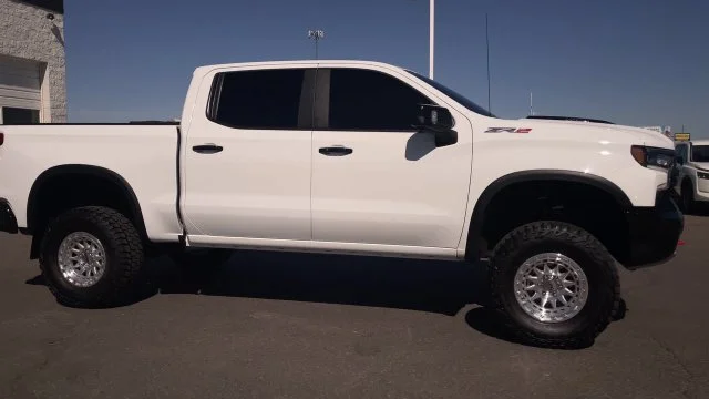 Used 2026 White Chevrolet ZR2 image 3