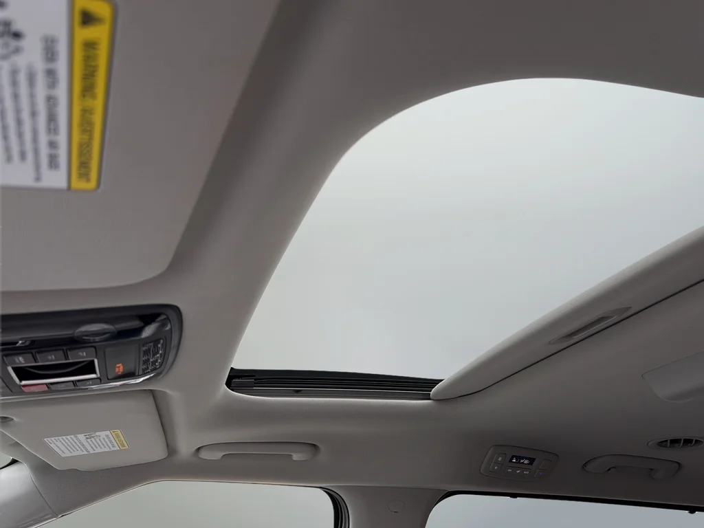 New 2026 Snow White Pearl Kia SX image 16