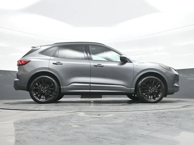 Used 2024 Gray Ford ST-Line Elite image 24