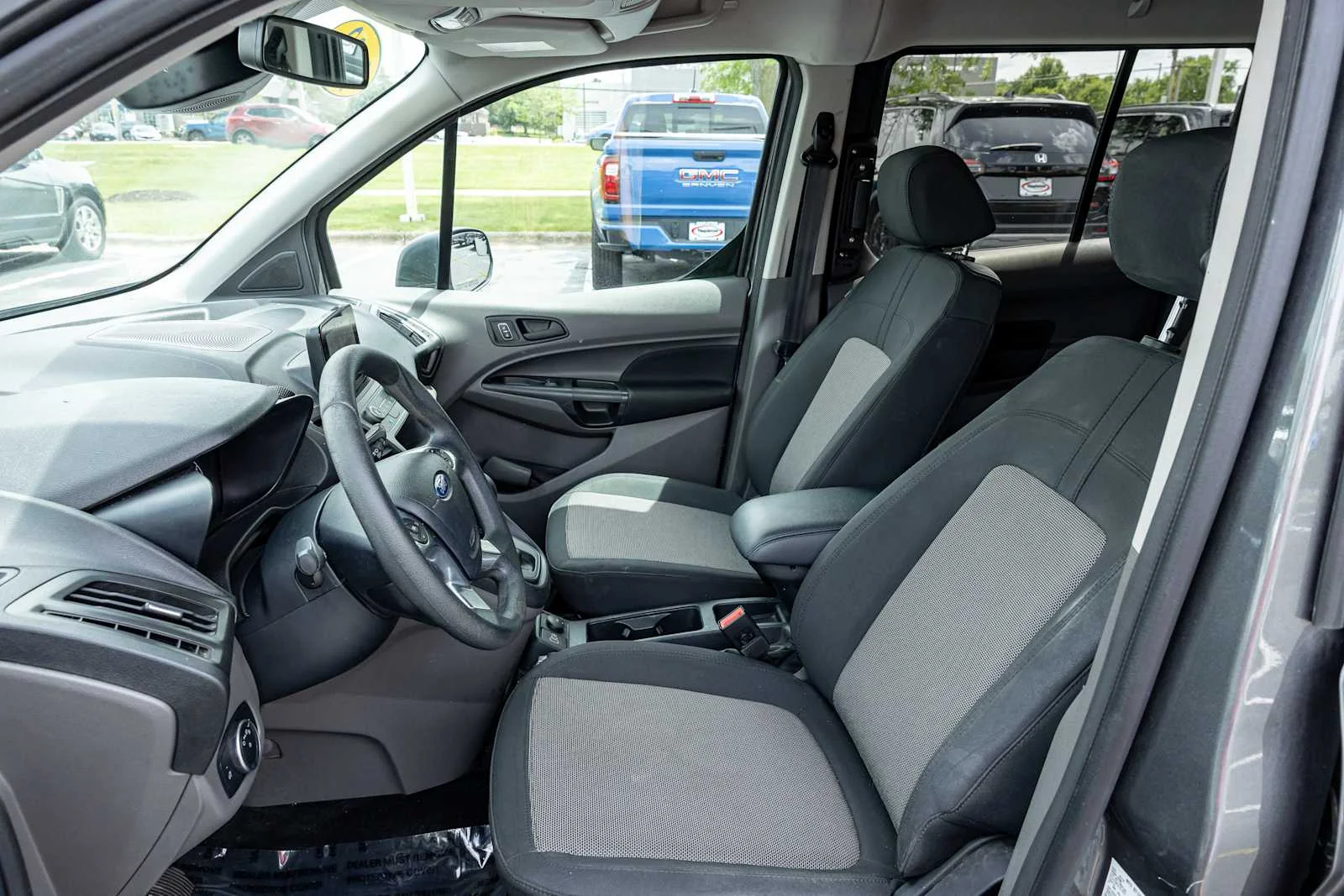 Used 2022 Magnetic Metallic Ford XL image 26