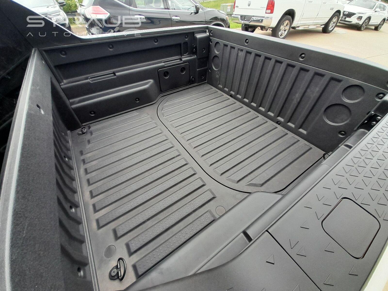 Certified Used 2026 Atlas White Hyundai SEL image 42