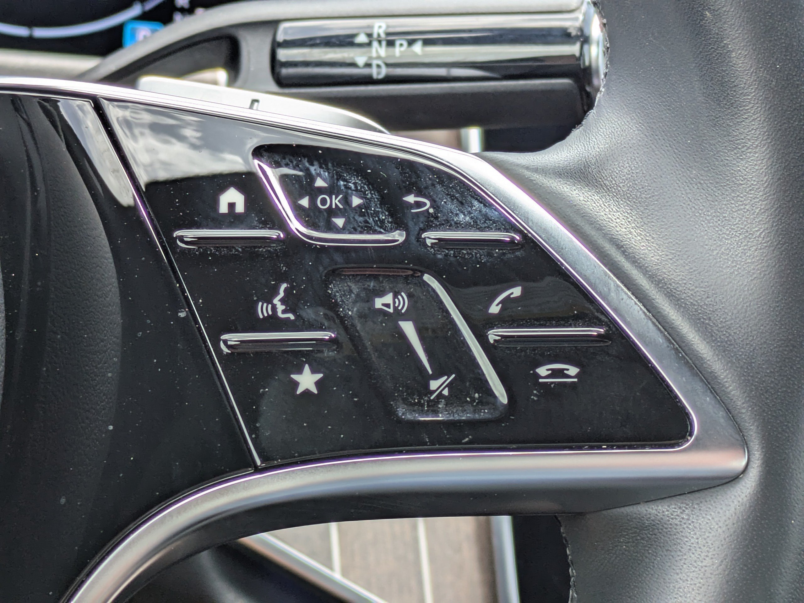 2025 Mercedes-Benz E-Class E450 - Photo 26