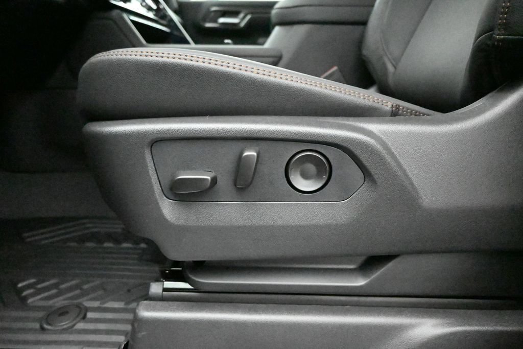 2026 GMC Sierra 3500HD AT4 - Photo 15