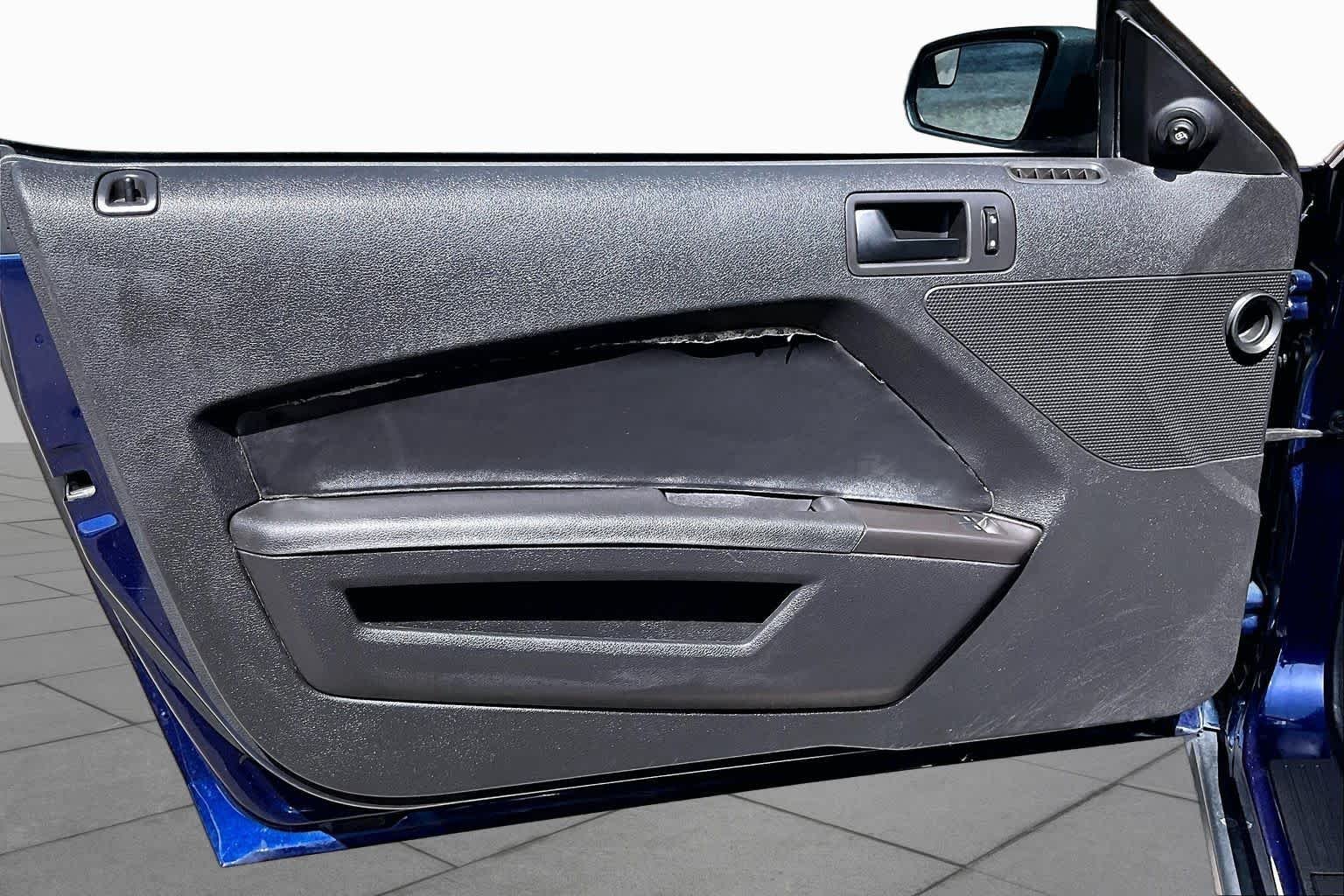 Used 2012 Kona Blue Metallic Ford V6 image 22