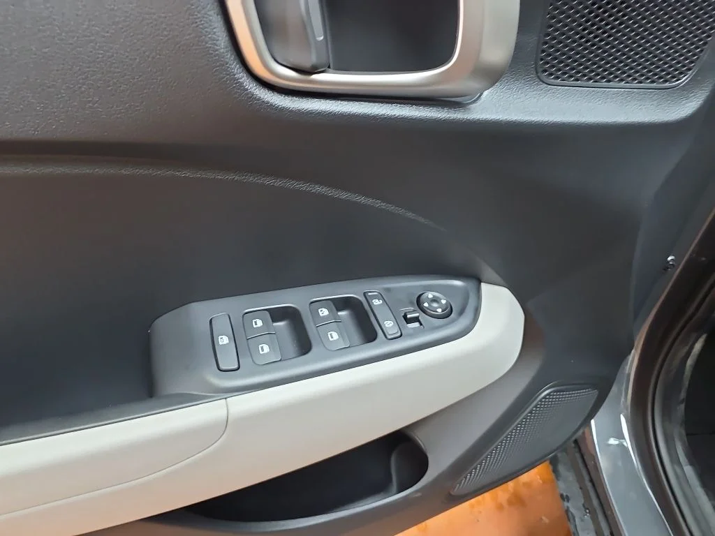 Used 2026 Ecotronic Gray Hyundai SEL image 22