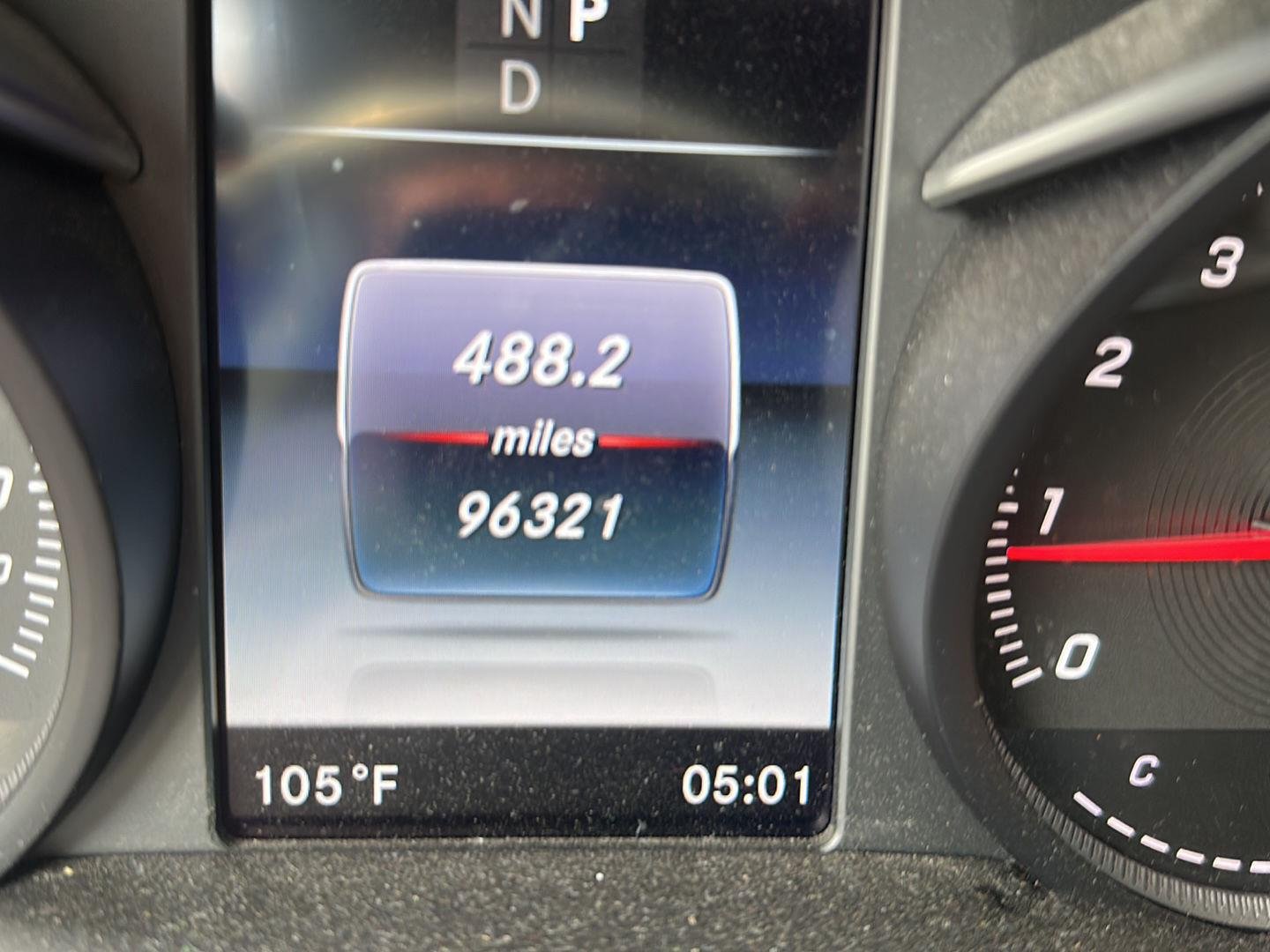 Used 2018 designo Diamond White Metallic Mercedes-Benz GLC 300 image 10