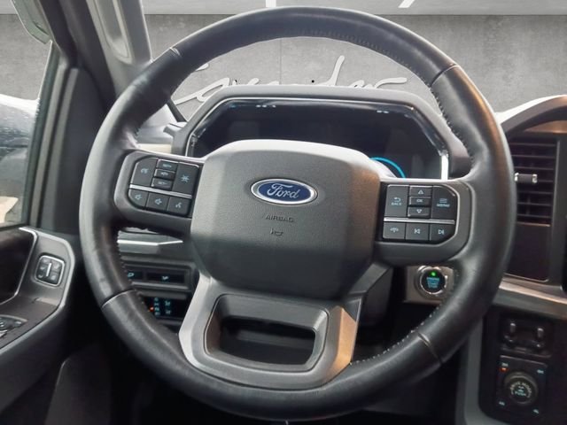 Used 2023 White Ford Lariat image 21