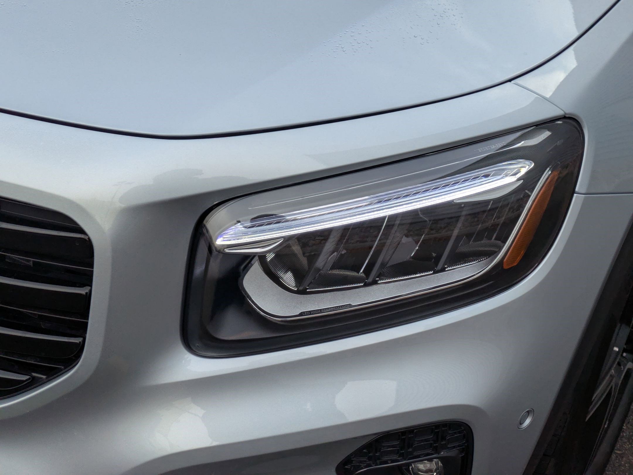 New 2026 Cirrus Silver Metallic Mercedes-Benz GLB 250 image 10