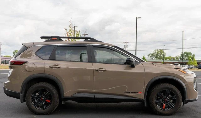 Used 2025 Beige/tan Nissan Rock Creek image 5