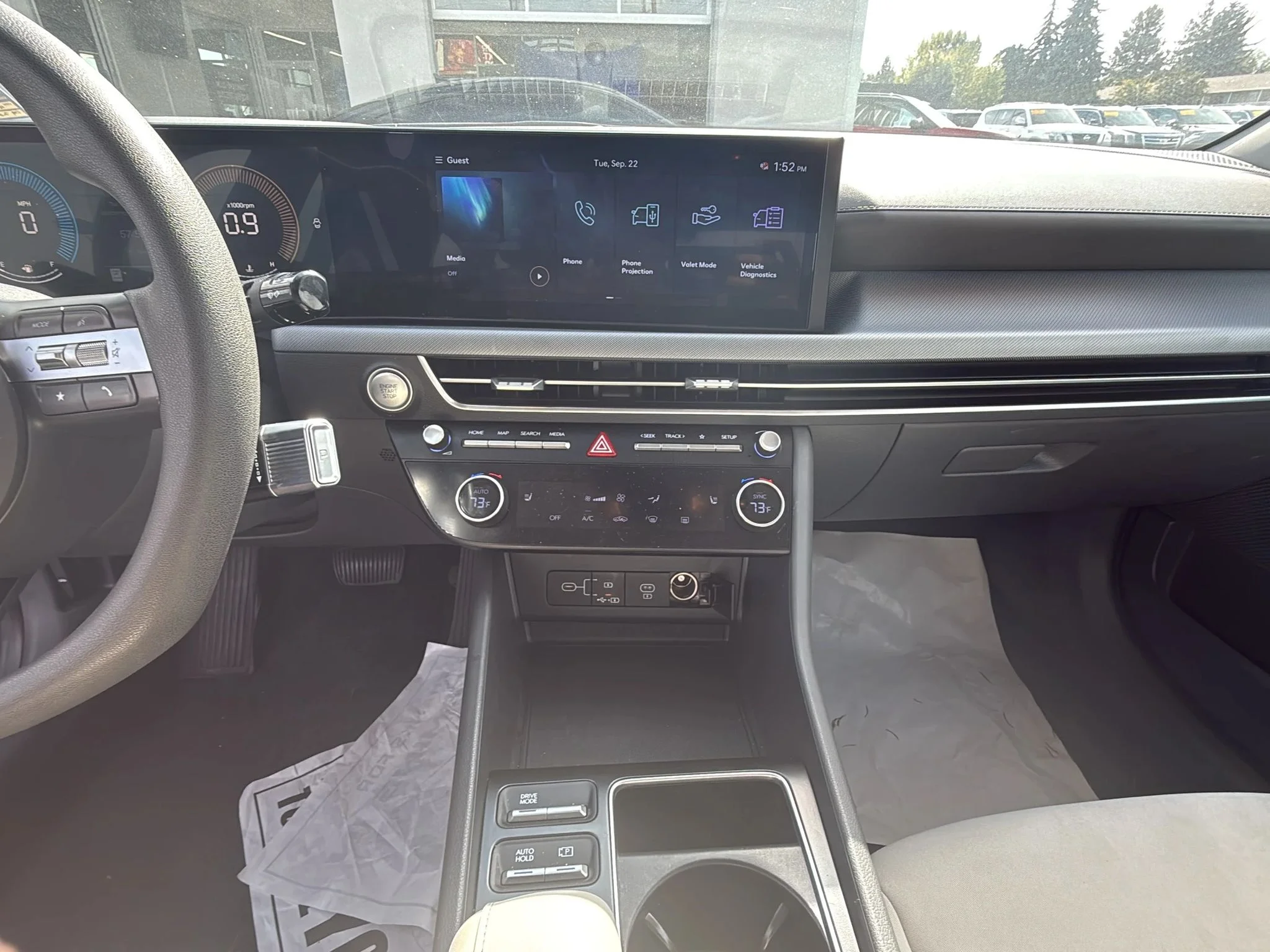 Used 2025 Aero Silver Hyundai SEL image 15