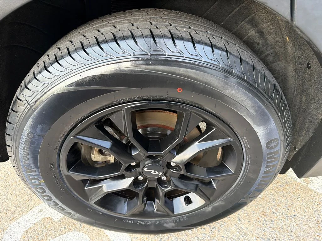 Used 2023 Black Kia X-Pro Prestige image 17