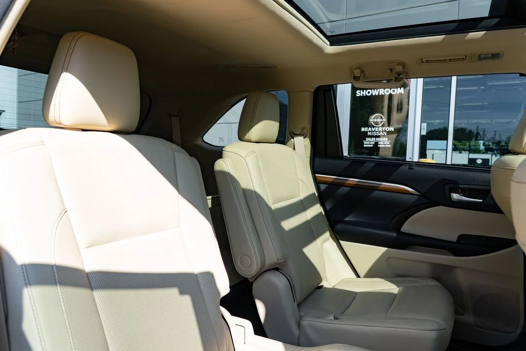Used 2017 Blue Toyota Limited Platinum image 29