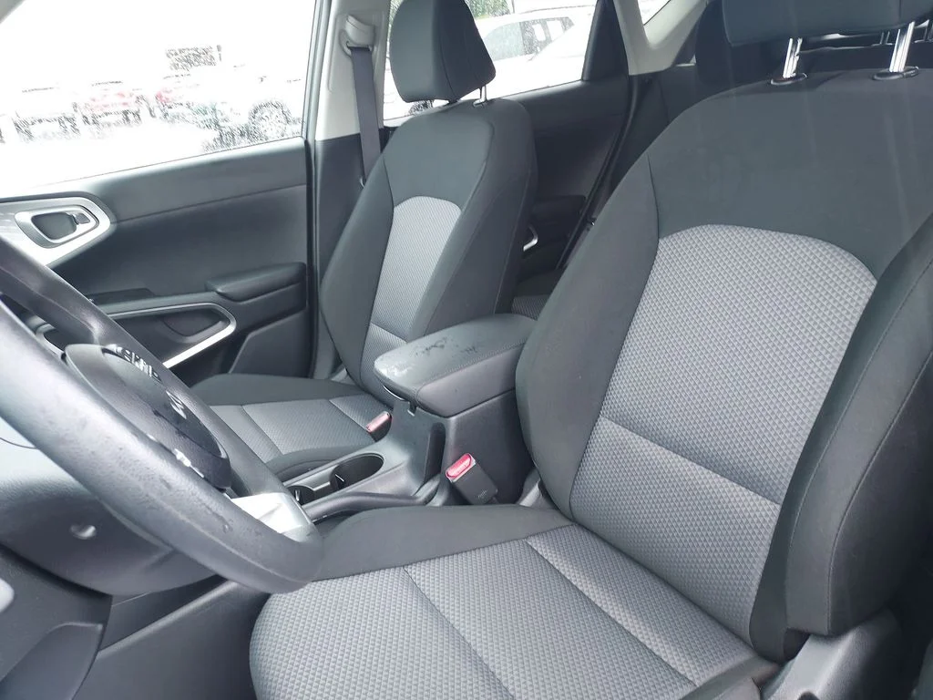 Used 2025 Black Kia LX image 17