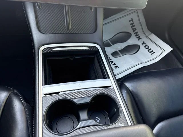 Used 2021  Tesla Standard Range Plus image 18