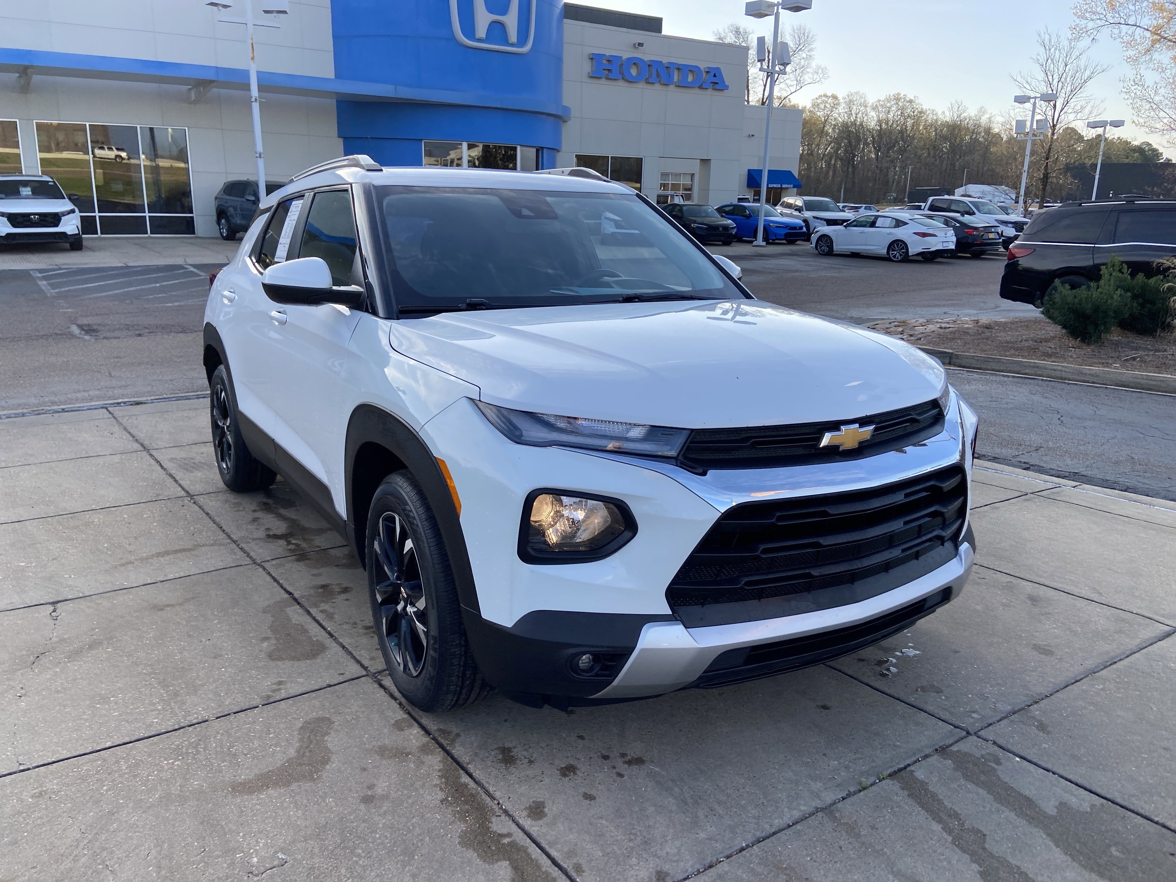 Used 2023 Chevrolet TrailBlazer LT with VIN KL79MPS28PB167298 for sale in Ridgeland, MS