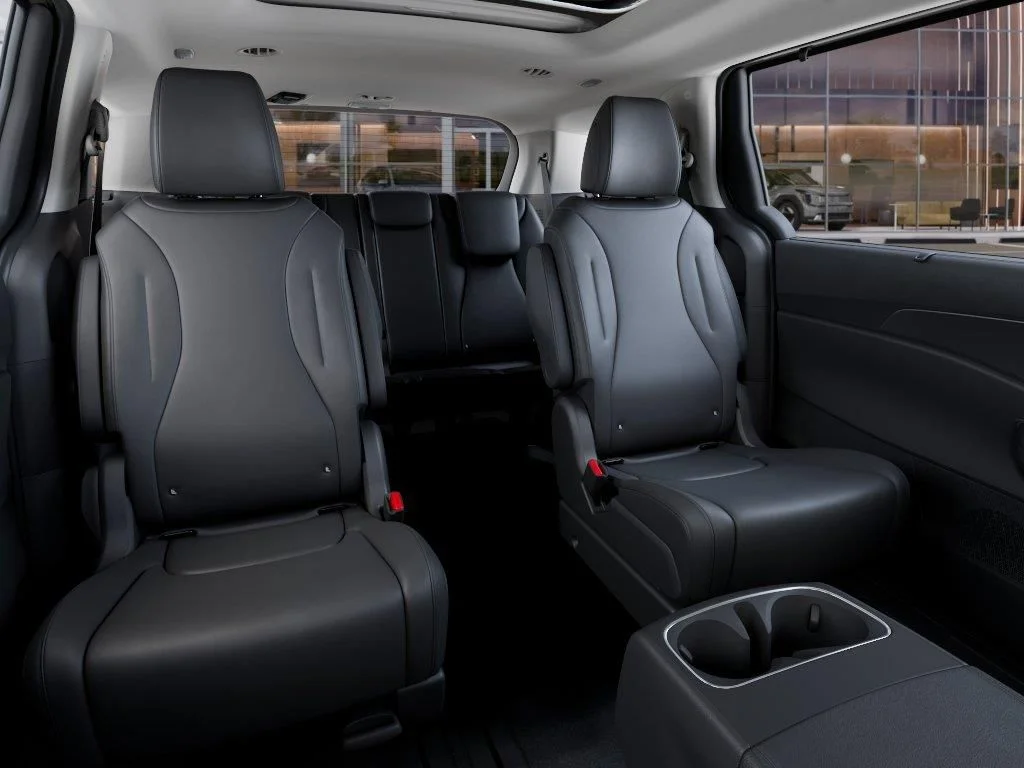 New 2027 Ivory Silver Kia SX image 16