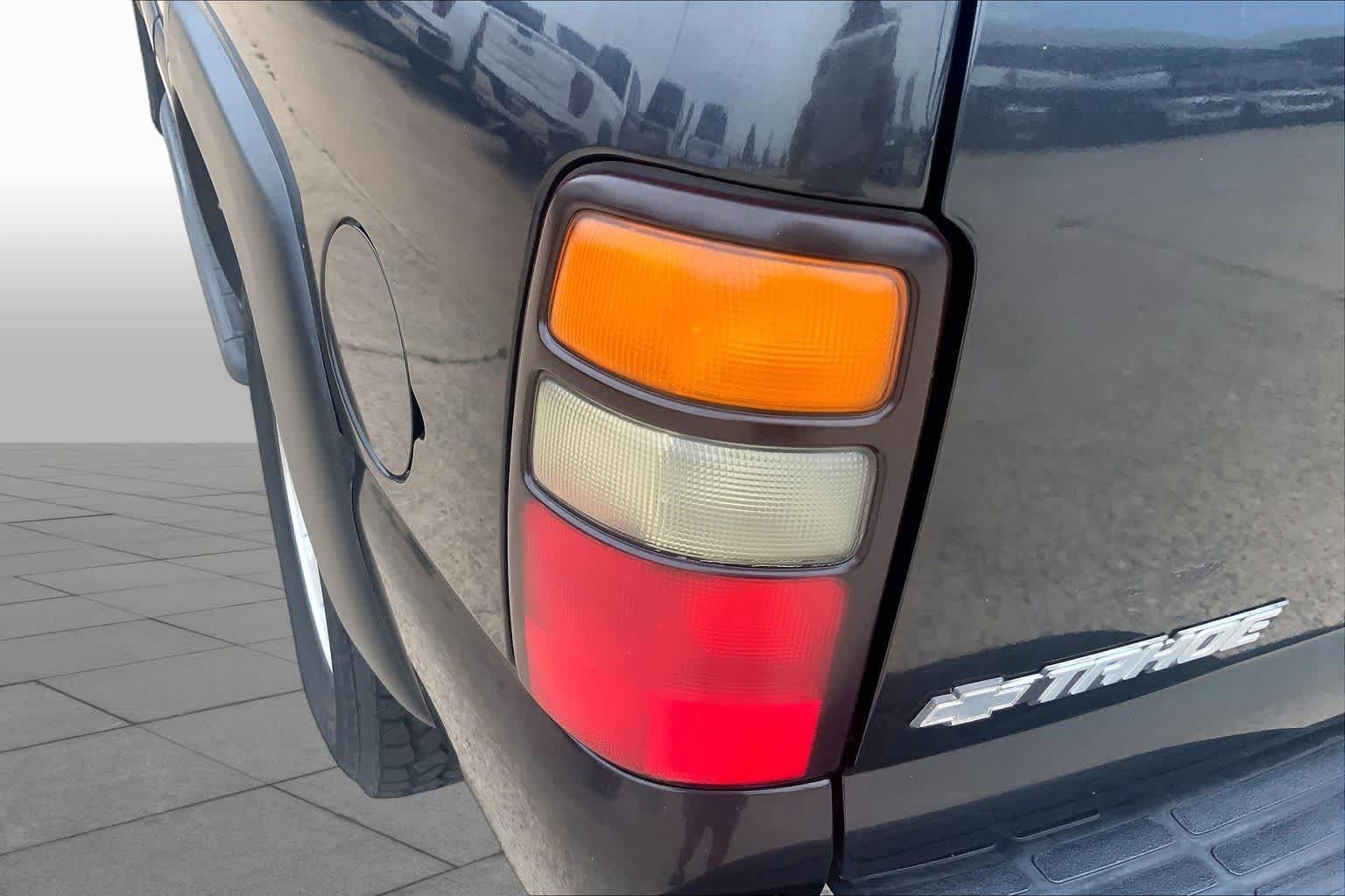 Used 2005 Dark Gray Metallic Chevrolet LT image 25