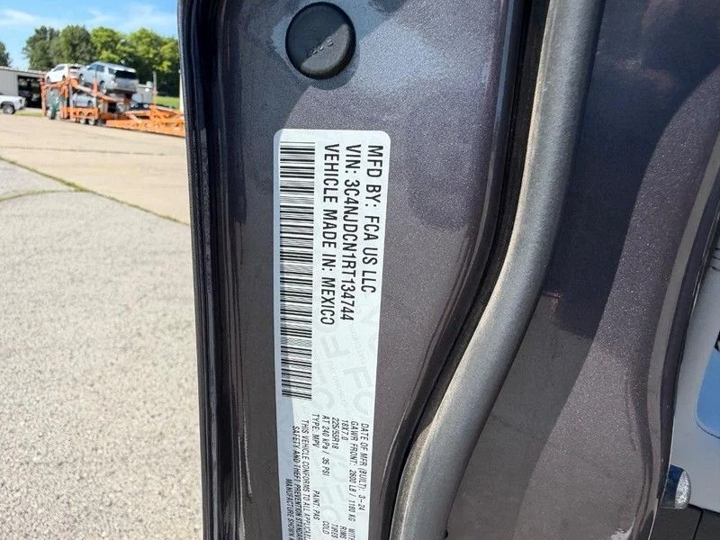 Used 2024 Gray Jeep Limited image 20
