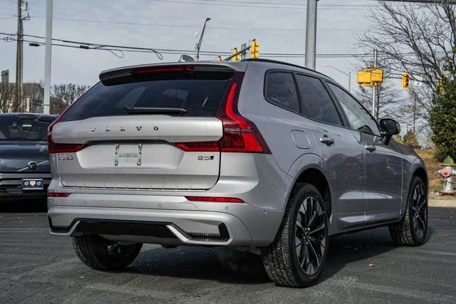 New 2026 Aurora Silver Volvo Plus image 4
