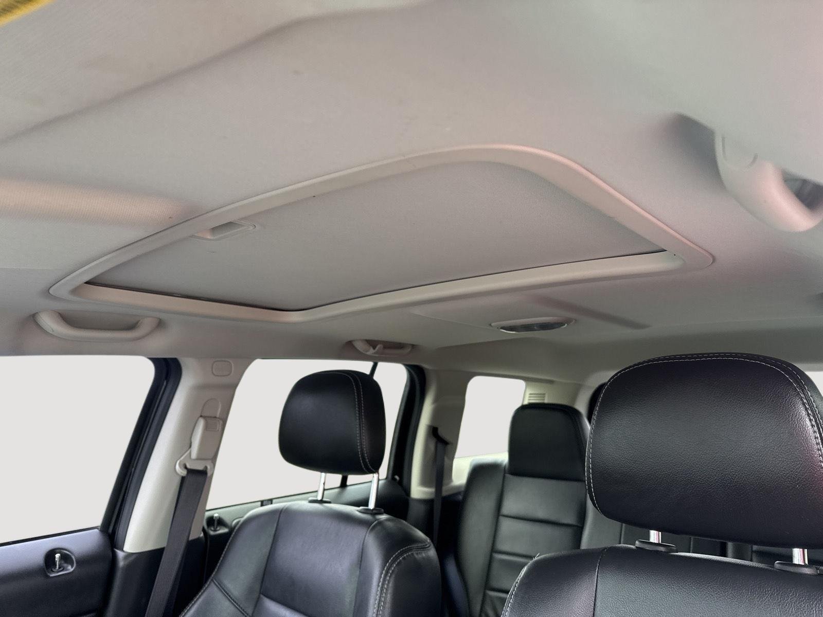 Used 2016 Black Clearcoat Jeep High Altitude Edition image 19
