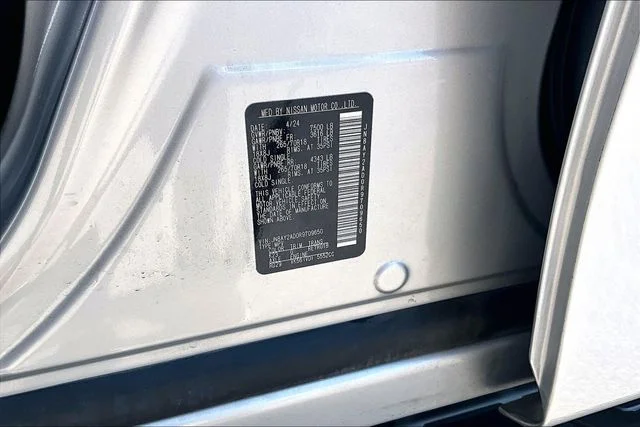 Used 2024 Silver Nissan SV image 16