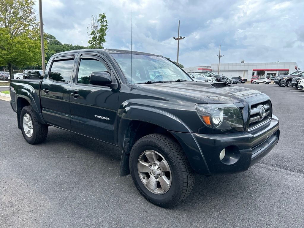 Used 2010 Black Toyota Base image 1