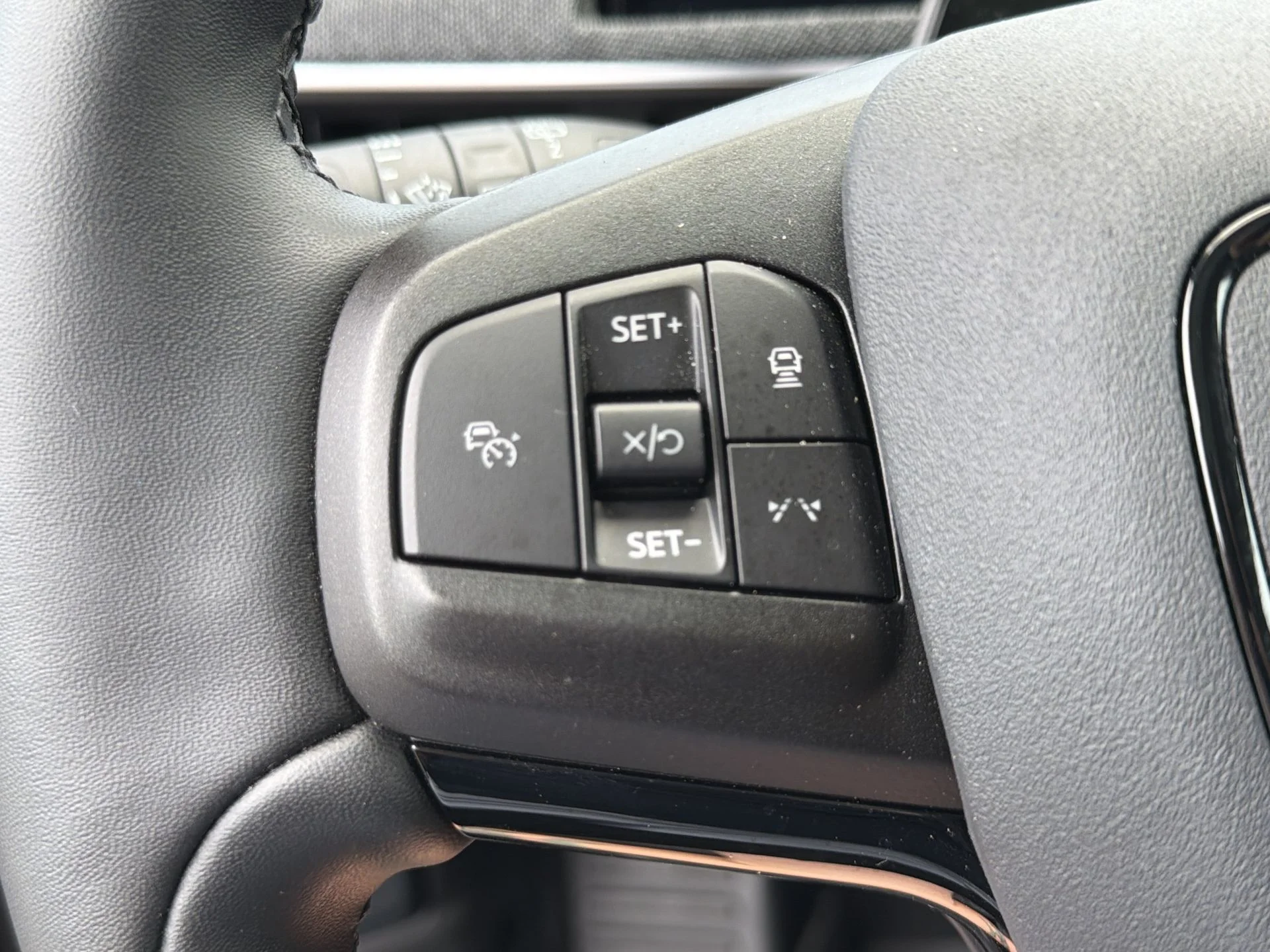 Certified Used 2025 Molten Ford Premium image 14