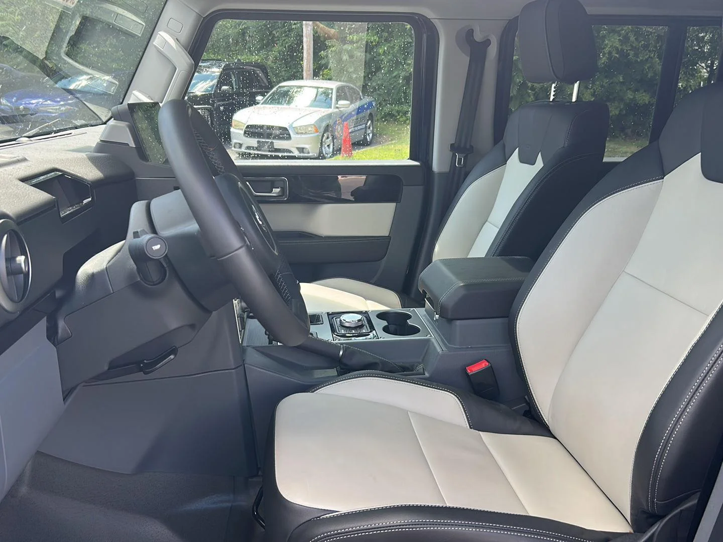 New 2025 Britannia Blue INEOS Fieldmaster Edition image 10
