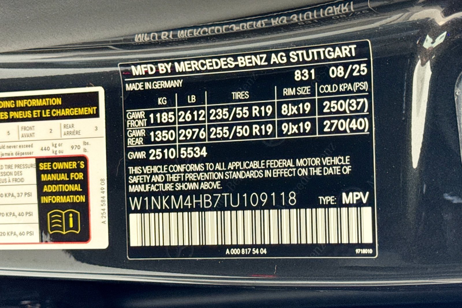 New 2026 Graphite Grey Metallic Mercedes-Benz GLC 300 image 30