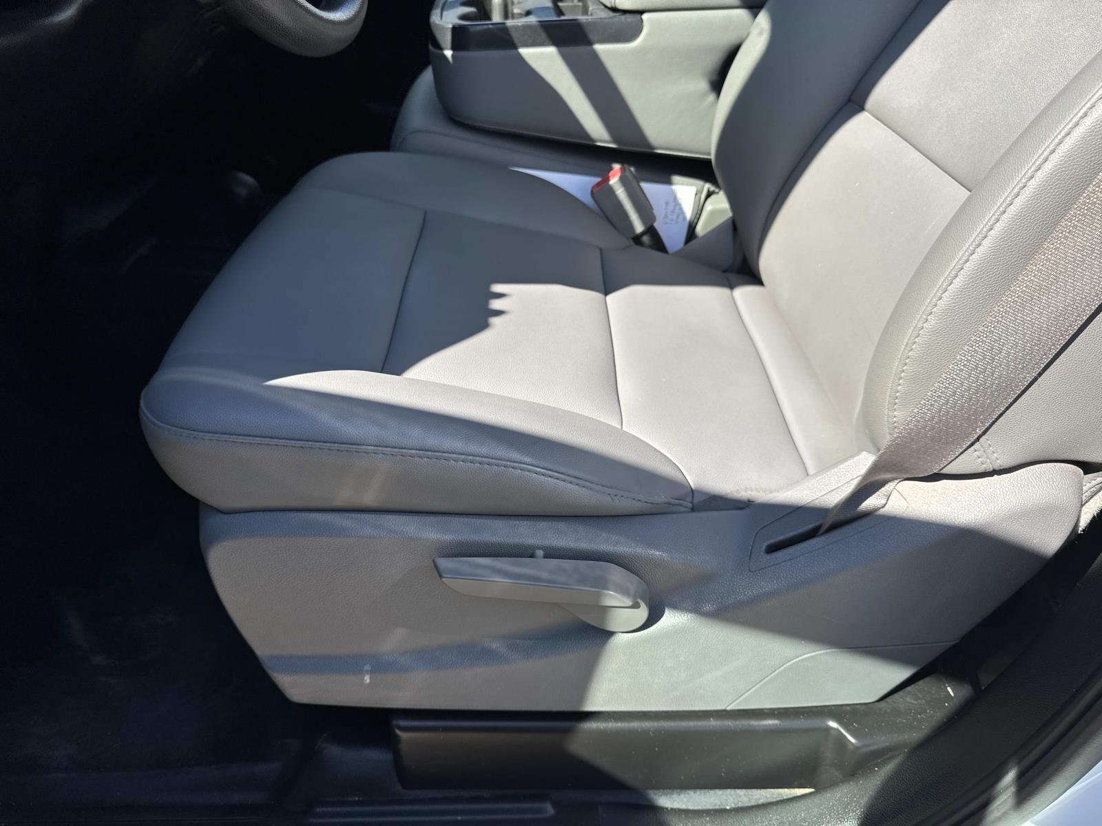 Used 2016 Summit White Chevrolet Work Truck image 16