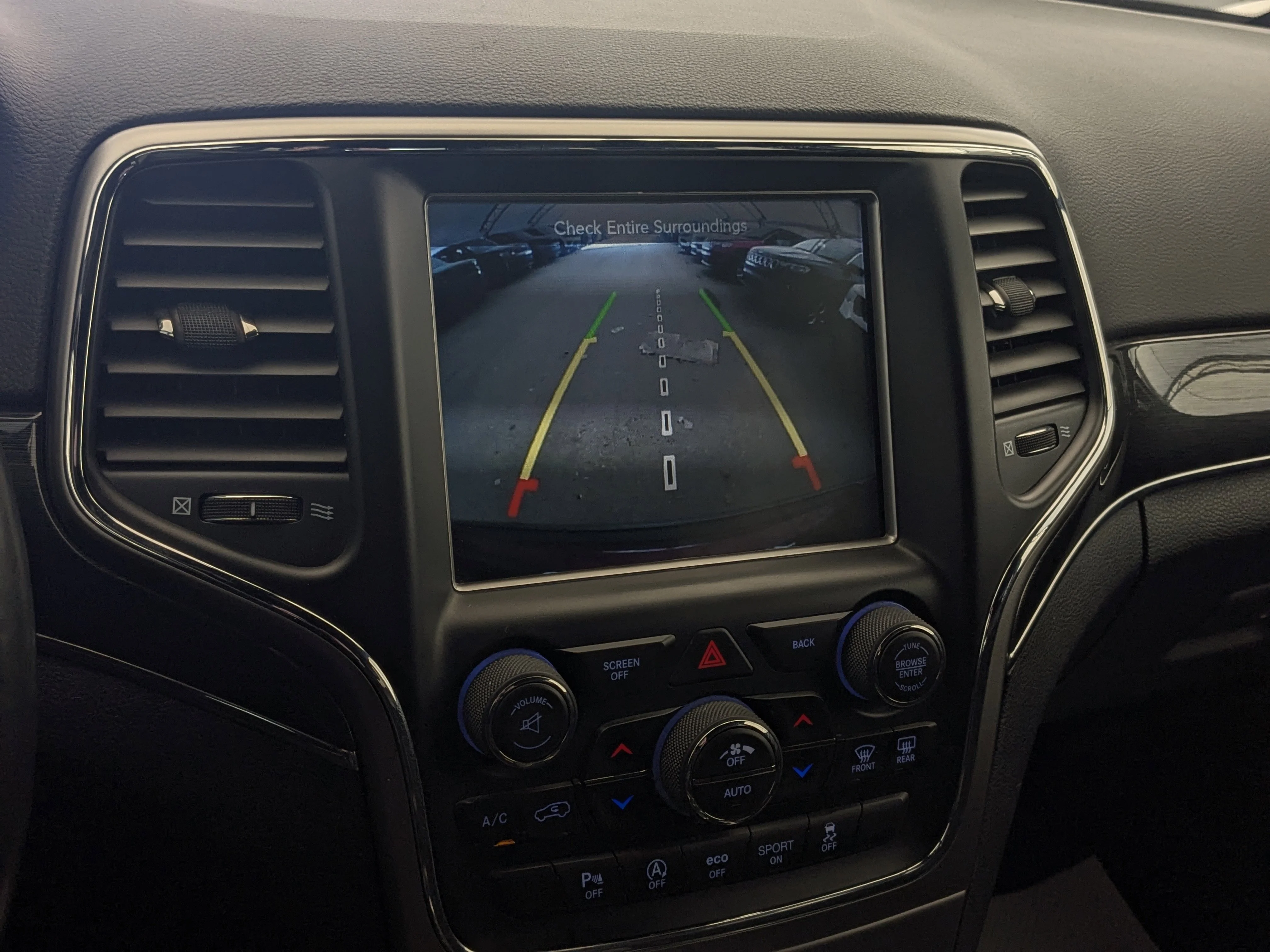 Used 2017 Red Jeep Trailhawk - - Power Sunroof - Uconnect 8.4 Nav - Quadra-Lift Air - 3.6L Pentastar V6 & More image 21